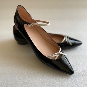 Black Patent leather Stuart Weitzman flats with white leather ankle strap sz12 M